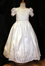 WHITE GIRLS FLOWER GIRLS